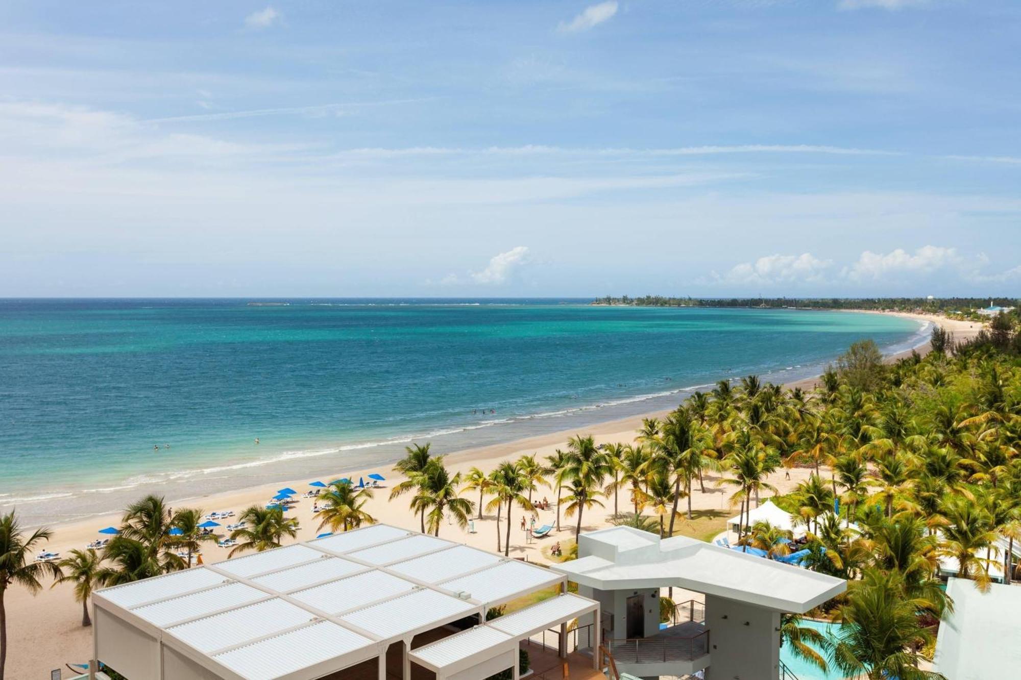 Courtyard By Marriott Isla Verde Beach Resort San Juan Exterior photo