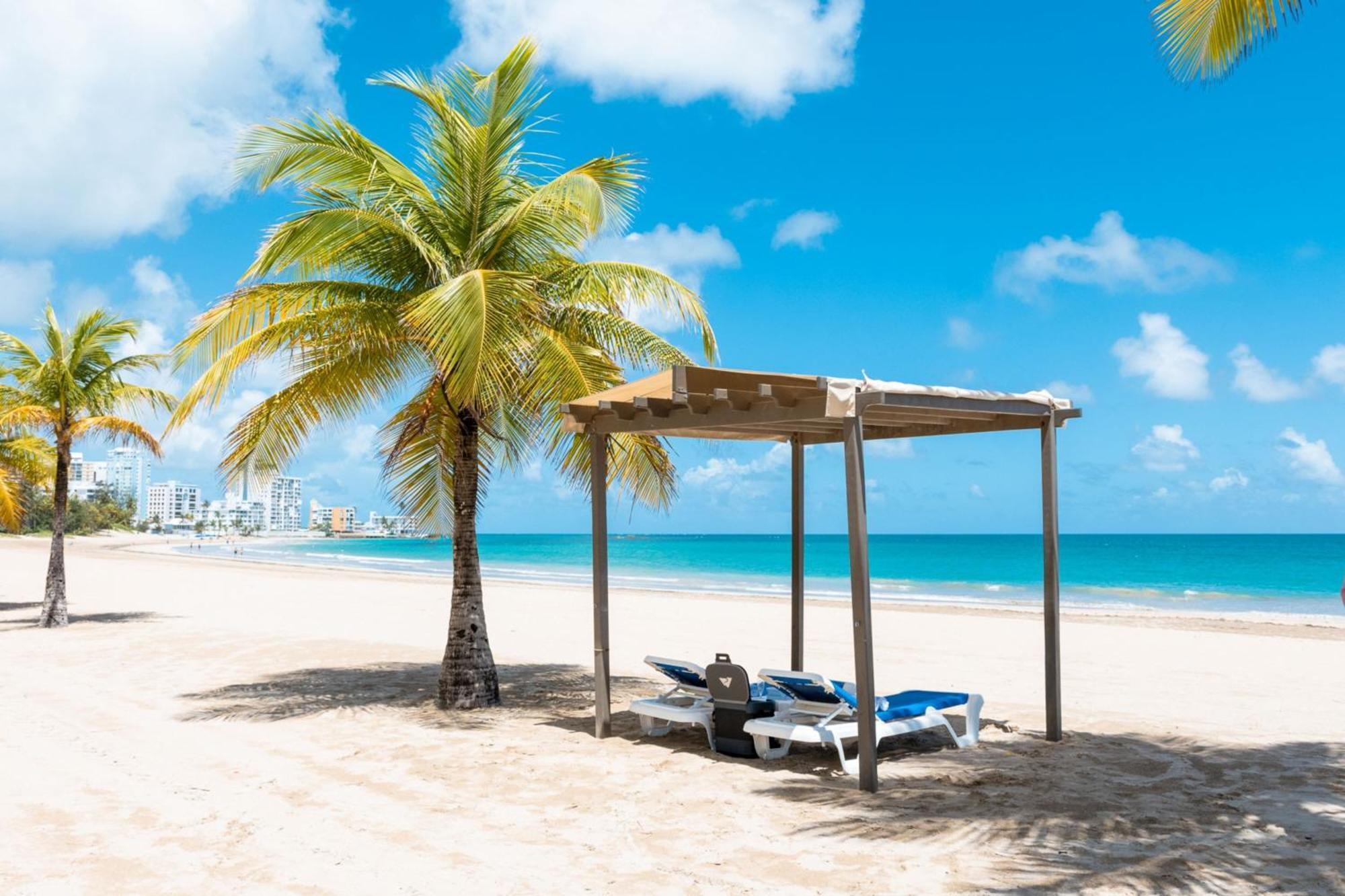 Courtyard By Marriott Isla Verde Beach Resort San Juan Exterior photo