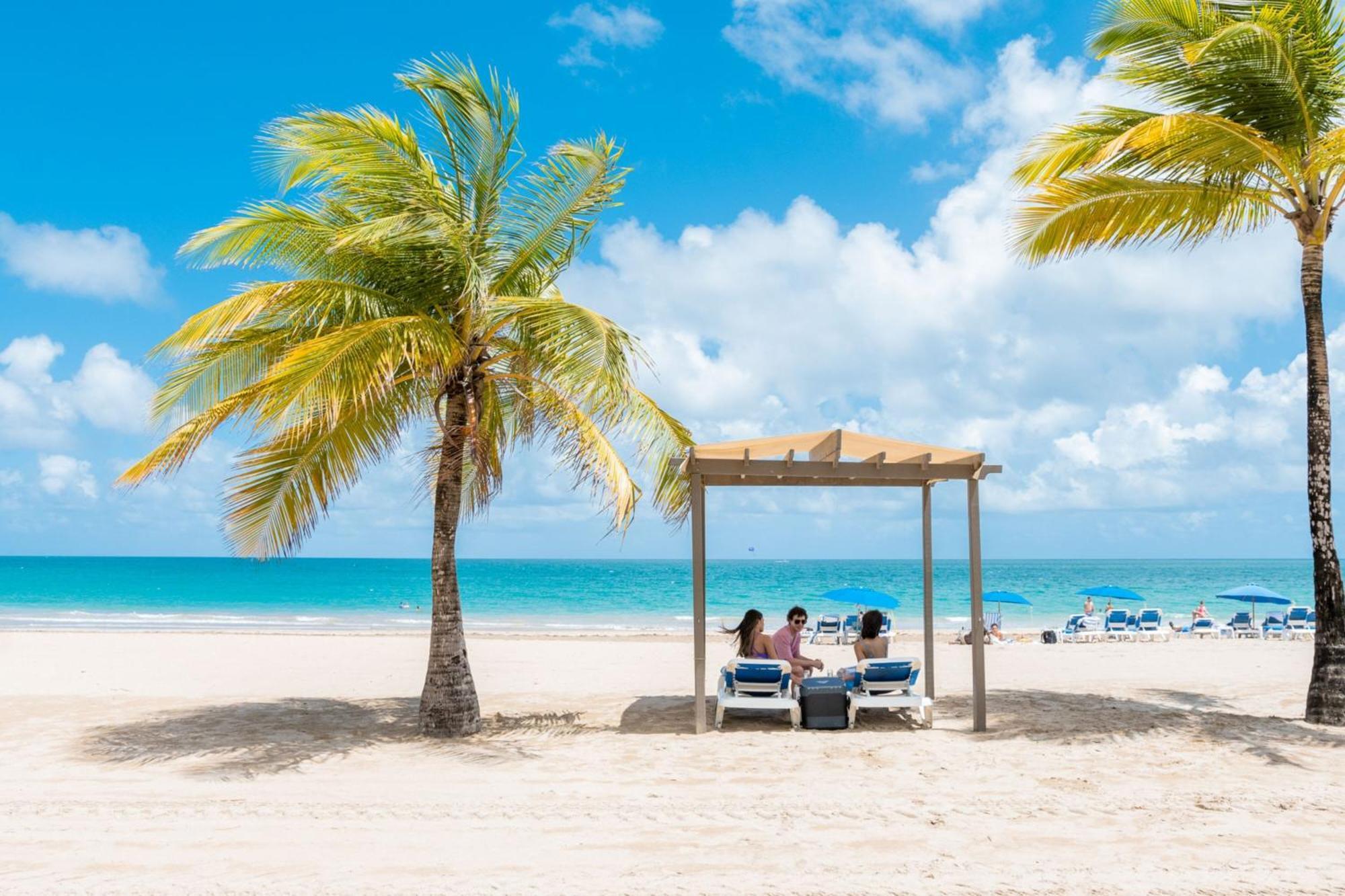 Courtyard By Marriott Isla Verde Beach Resort San Juan Exterior photo