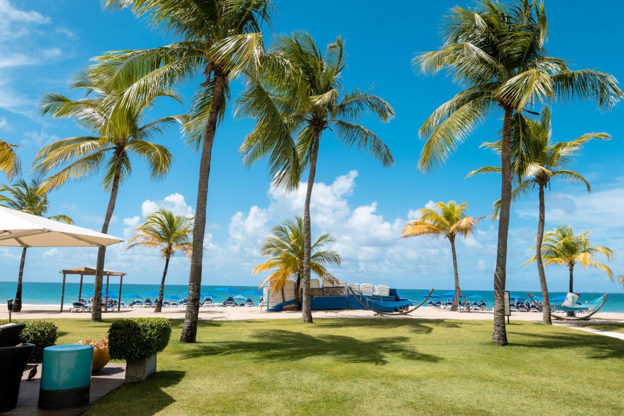 Courtyard By Marriott Isla Verde Beach Resort San Juan Exterior photo