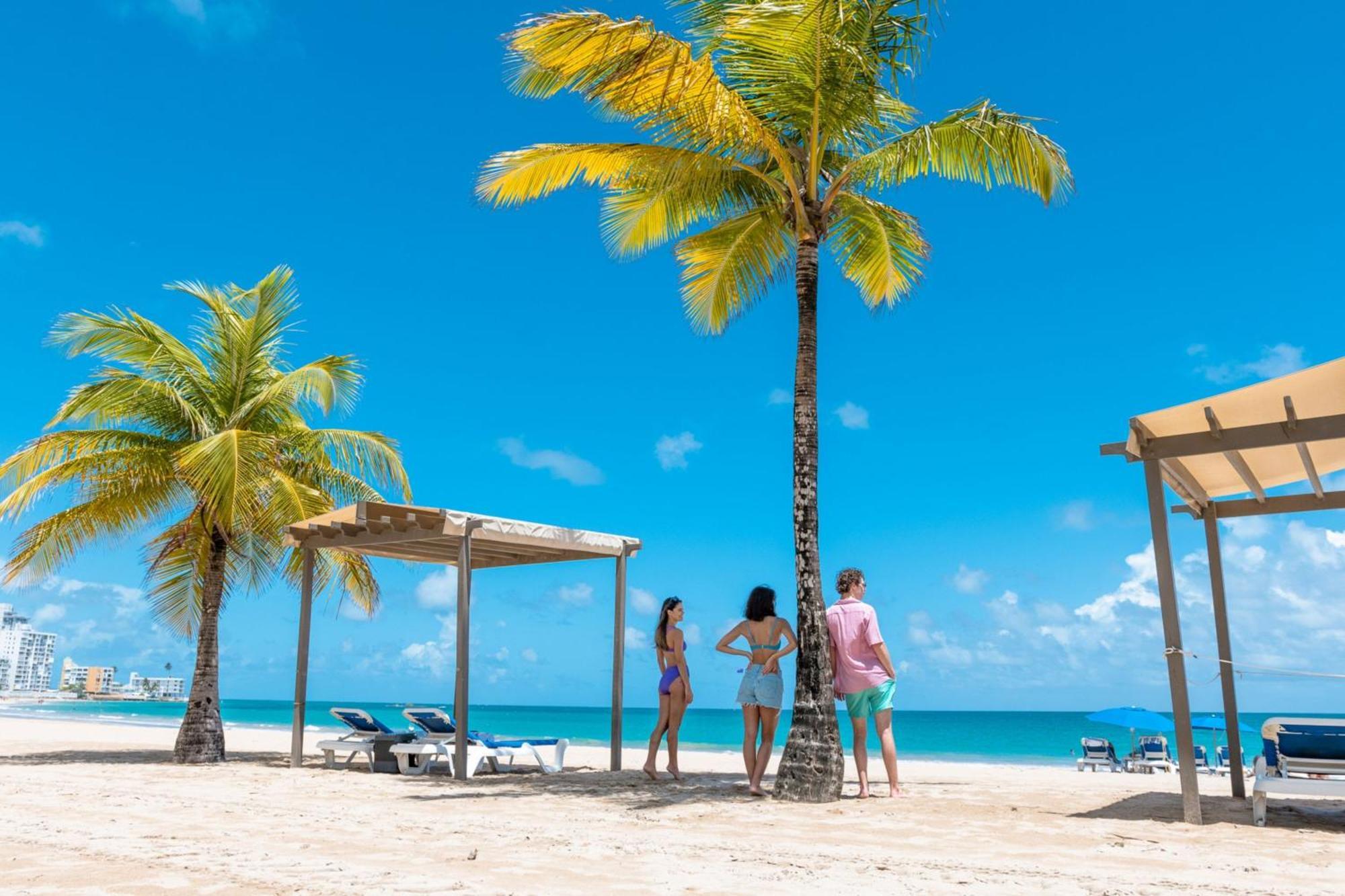 Courtyard By Marriott Isla Verde Beach Resort San Juan Exterior photo